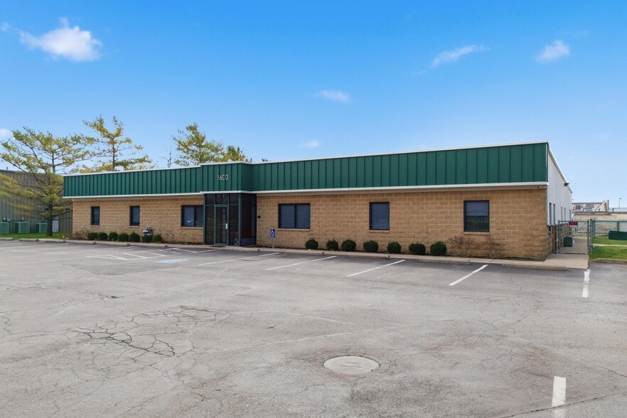 1600 Alex Dr, Wilmington, OH à vendre - Photo du bâtiment - Image 1 de 25