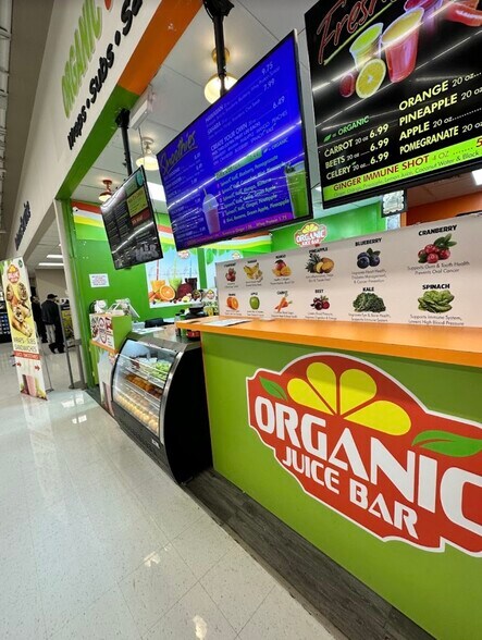 3565 Fairlane Dr, Allen Park, MI à vendre - Photo du bâtiment - Image 3 de 7