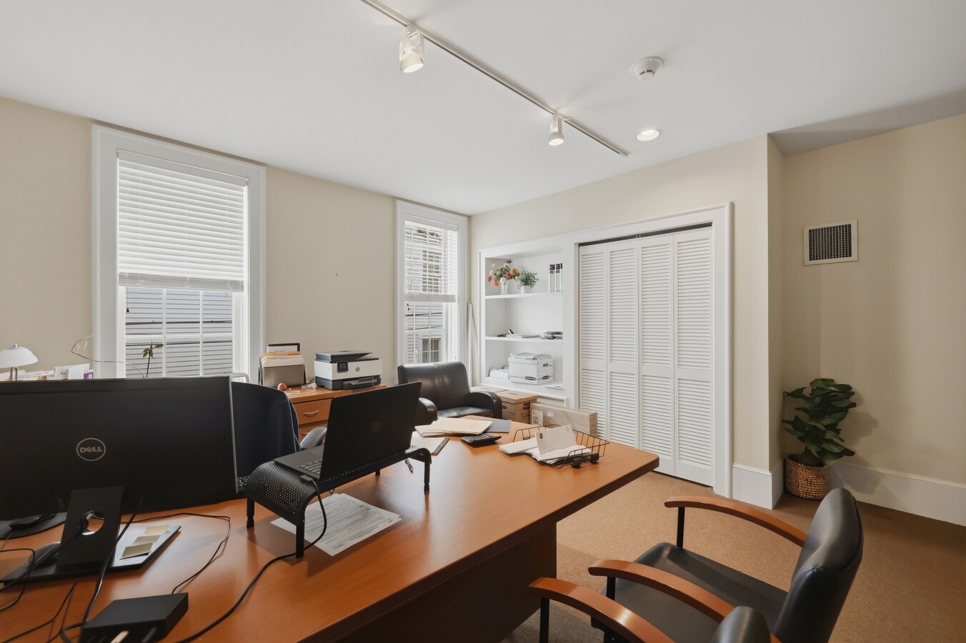 39 State St, Newburyport, MA 01950 - Unité 6 - - Photo intérieure - Image 1 of 14