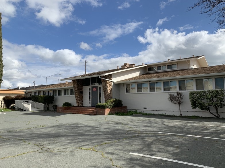 2820 Broadmoor Ave, Concord, CA for lease - Building Photo - Image 2 of 25