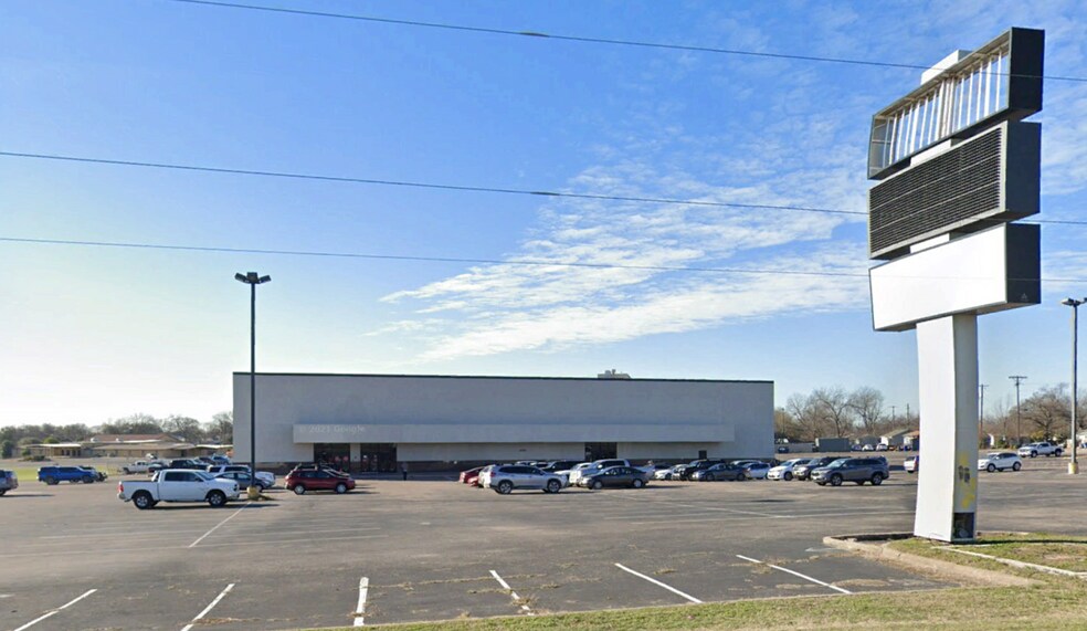 6301 E Highway 290, Austin, TX à louer - Photo du bâtiment - Image 1 de 7