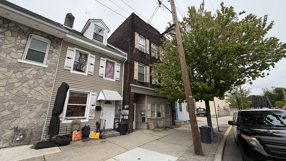 226 S Main St, Phillipsburg, NJ à vendre - Photo du bâtiment - Image 3 de 10