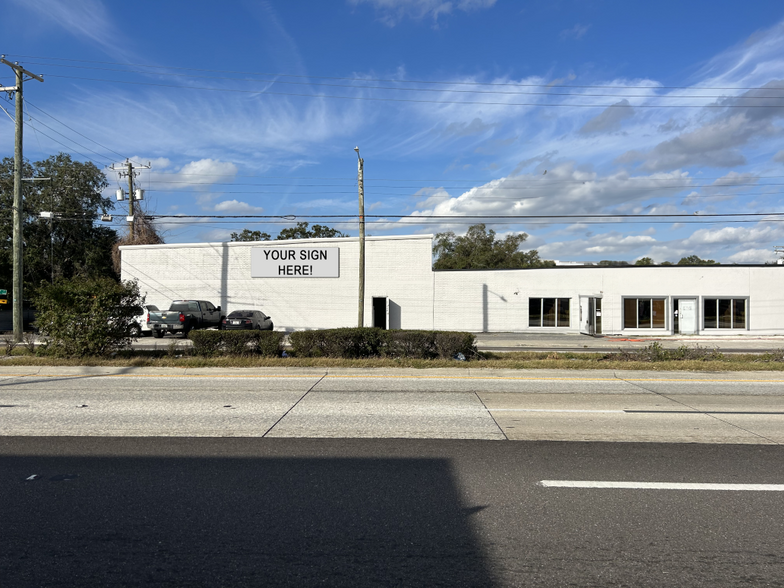 4504 E Hillsborough Ave, Tampa, FL for lease - Building Photo - Image 1 of 6