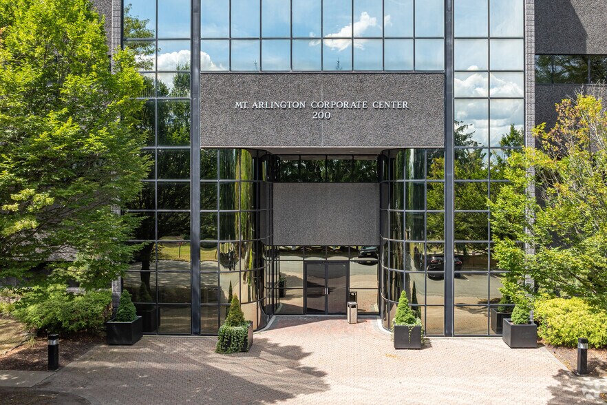 200 Valley Rd, Mount Arlington, NJ for lease - Building Photo - Image 3 of 19