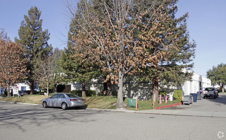 5662 La Ribera St, Livermore, CA for lease - Building Photo - Image 2 of 3