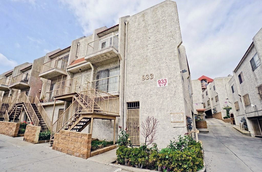 933 New Depot St, Los Angeles, CA à vendre Photo principale- Image 1 de 38