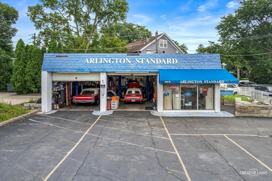 300 W Northwest Hwy, Arlington Heights, IL for sale - Building Photo - Image 2 of 16