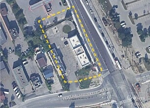 4577 Steeles Av E, Toronto, ON - AERIAL  map view