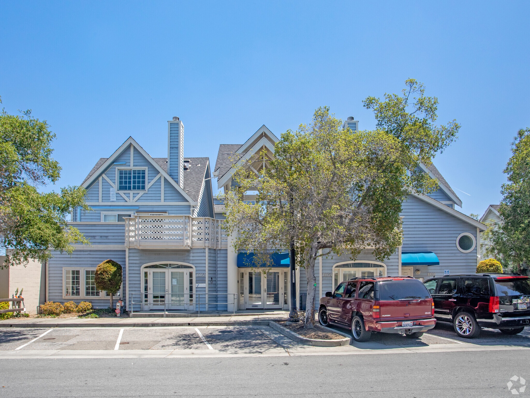 10052-10054 Pasadena Ave, Cupertino, CA à louer Photo principale- Image 1 de 4