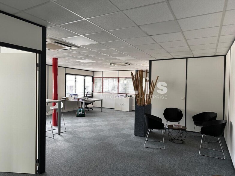 65 Rue Henri Depagneux, Limas for lease - Interior Photo - Image 2 of 3