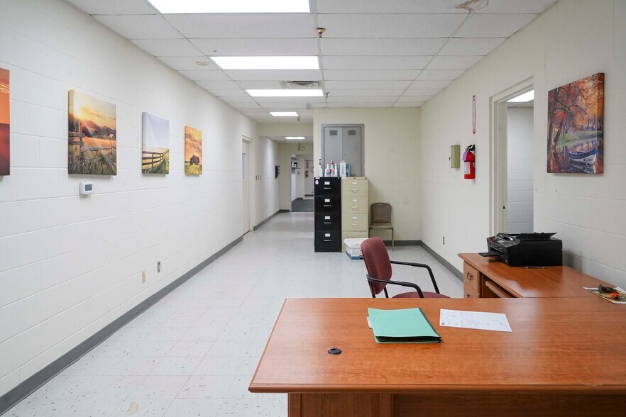 525 S Highway 77, Robstown, TX à louer - Photo intérieure - Image 2 de 10