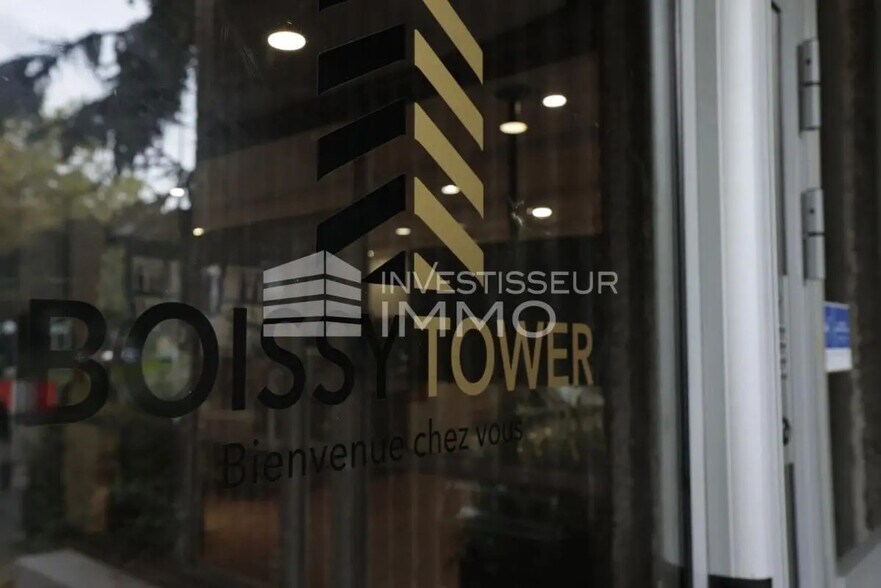 Office in Bonneuil-sur-Marne for lease - Lobby - Image 2 of 5