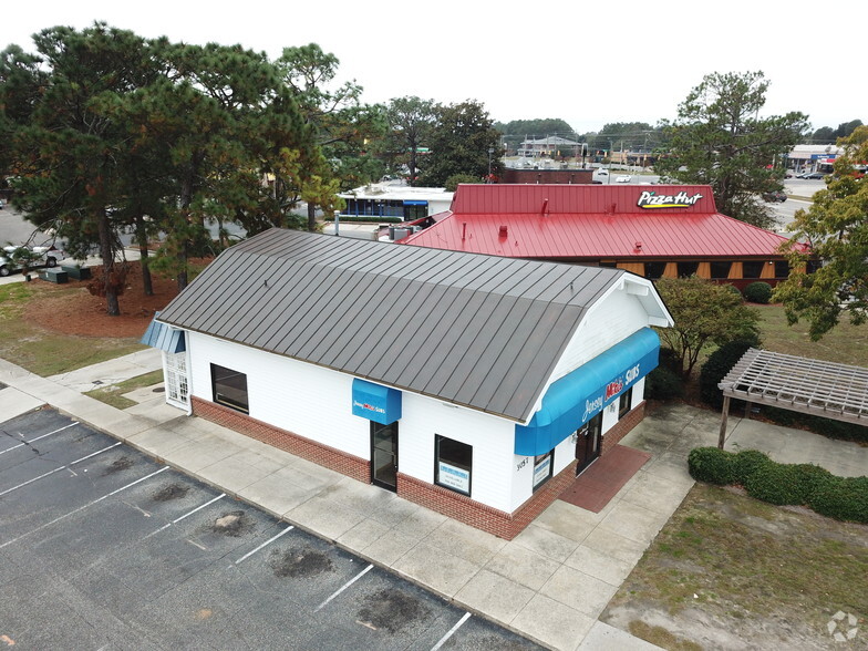 3057 Boone Trl, Fayetteville, NC for sale - Primary Photo - Image 1 of 6