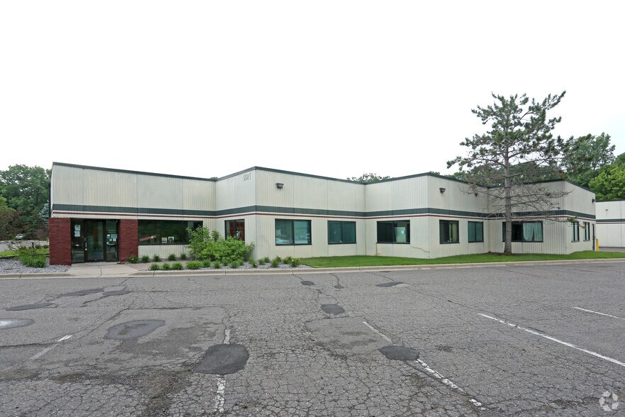 6585-6595 Edenvale Blvd, Eden Prairie, MN à louer - Photo du bâtiment - Image 2 de 10