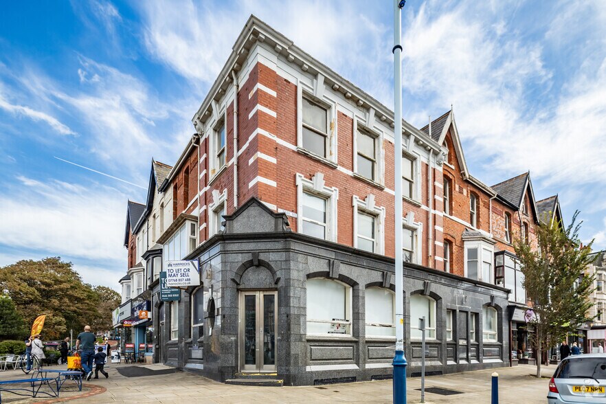 56 St. Annes Rd W, Lytham St Annes à louer - Photo du bâtiment - Image 3 de 3