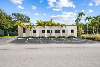 602 SW 12th Ave, Fort Lauderdale, FL for lease Interior Photo- Image 1 of 15