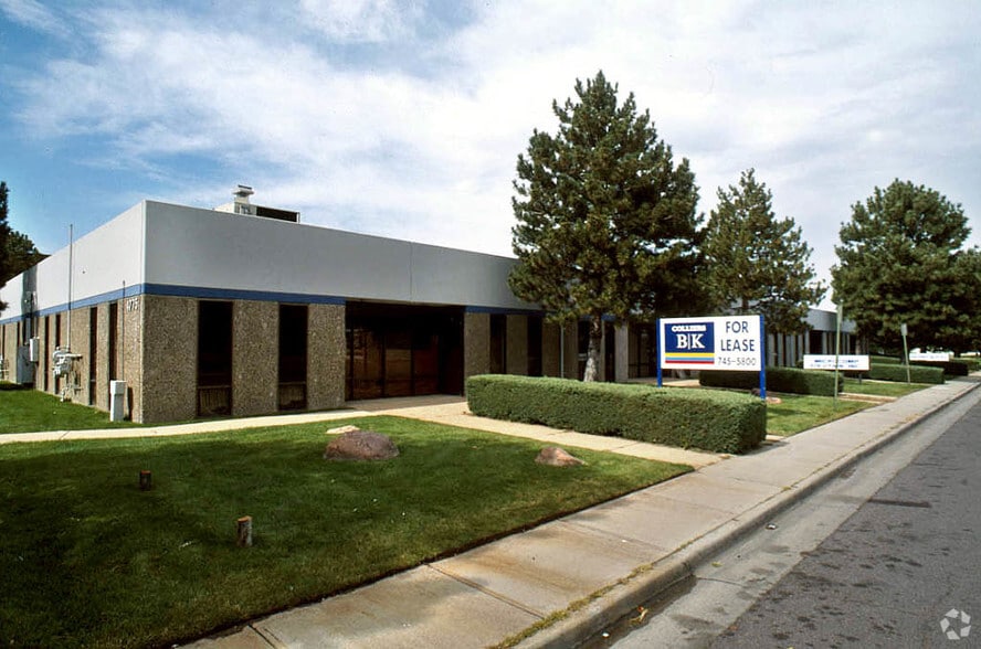 4775 Paris St, Denver, CO à vendre - Photo du bâtiment - Image 3 de 10