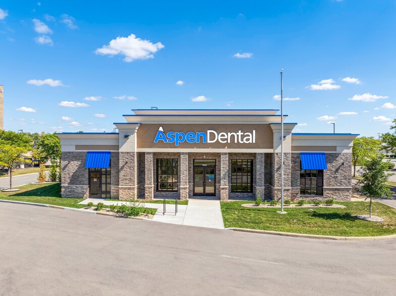 17833 Foundation Dr, Noblesville, IN for sale - Building Photo - Image 1 of 9