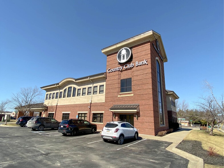 21911 W 66th St, Shawnee, KS for lease - Building Photo - Image 1 of 7