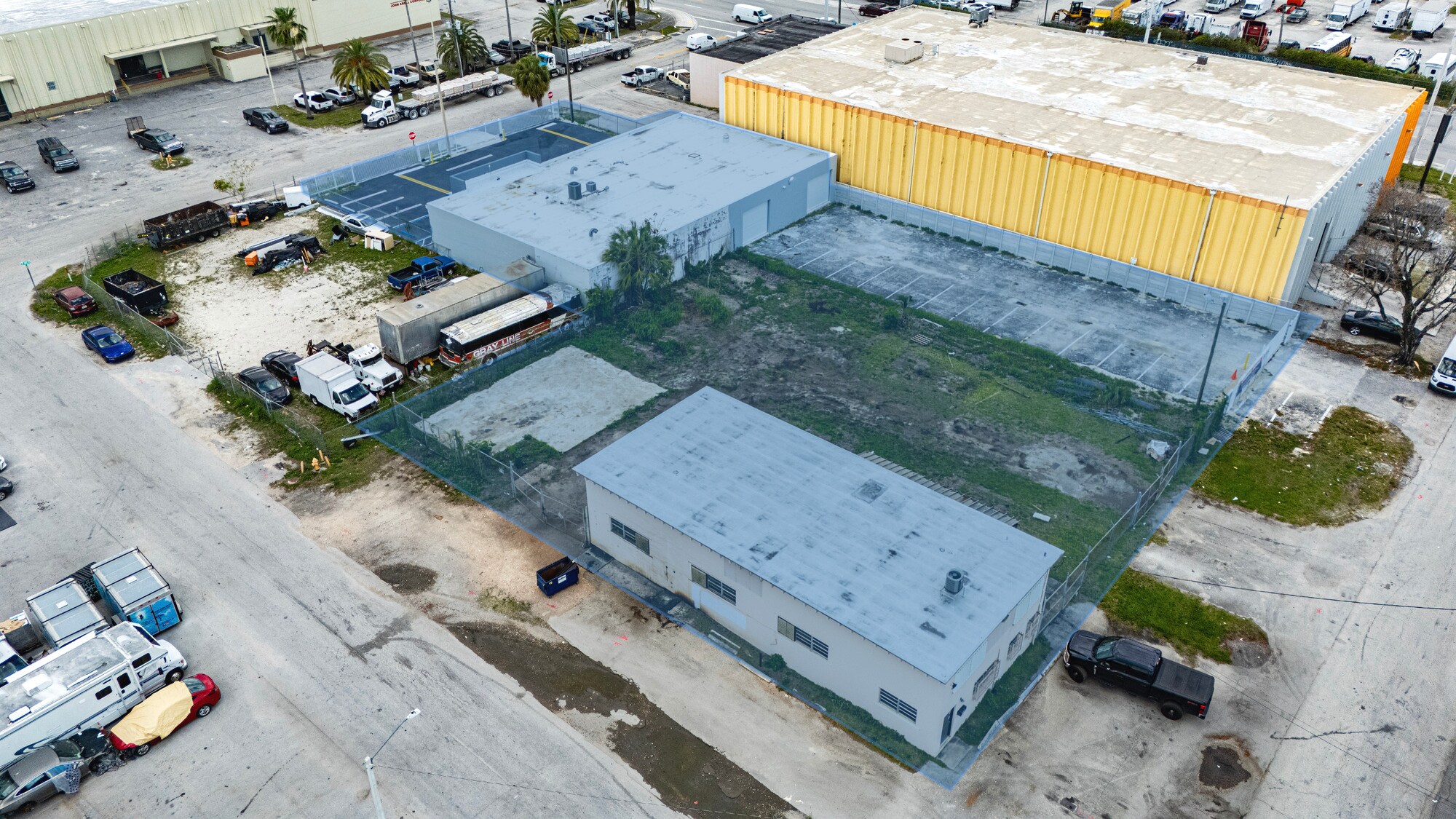 18631-18637 SW 105th Ave, Miami, FL à vendre Photo du bâtiment- Image 1 de 1