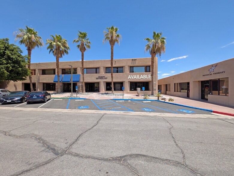 69730 Highway 111, Rancho Mirage, CA à louer - Photo du bâtiment - Image 1 de 4