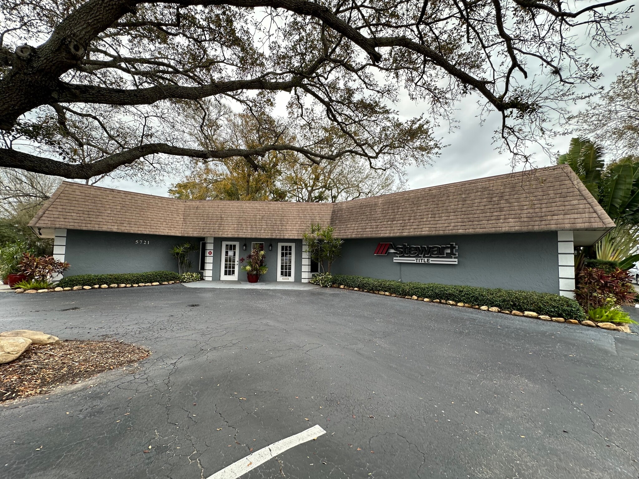 5721 4th St N, Saint Petersburg, FL for lease Primary Photo- Image 1 of 15