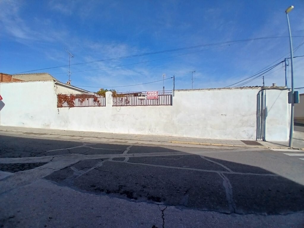 Calle de Valencia, 1, Villacañas, Toledo for sale Primary Photo- Image 1 of 6