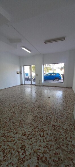 Retail in Córdoba, Córdoba for lease - Building Photo - Image 2 of 6