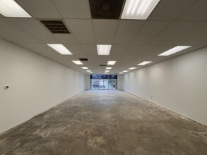 2500 Battleground Ave, Greensboro, NC for lease Interior Photo- Image 1 of 5