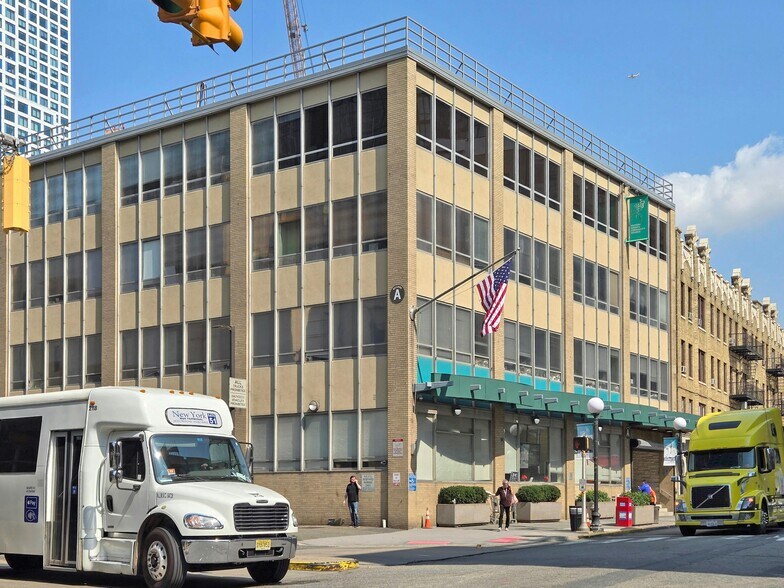 The Summit Ave Collection portefeuille de 2 propriétés à vendre sur LoopNet.ca - Photo du bâtiment - Image 2 de 27