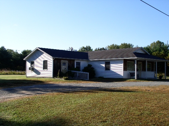 18 Pine Cir, Burgess, VA à vendre - Photo principale - Image 1 de 1