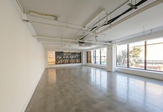 1 NE 1st St, Miami, FL à louer Photo intérieure- Image 1 de 1