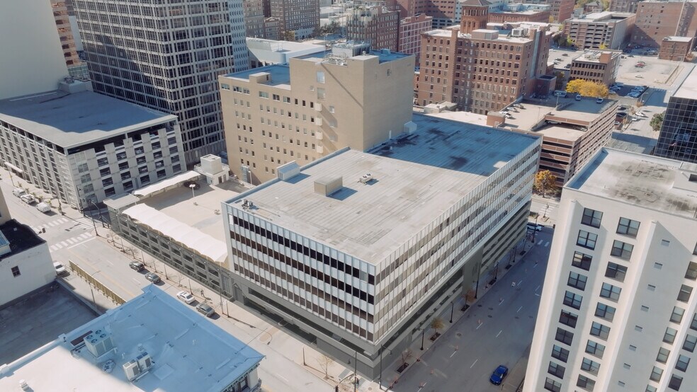 811 Main St, Kansas City, MO à vendre - Photo du bâtiment - Image 2 de 4