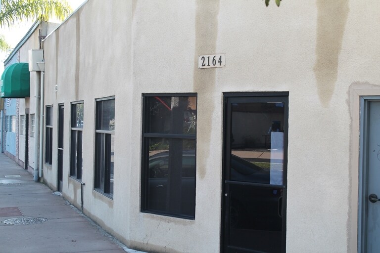 2162-2164 Lomita Blvd, Lomita, CA à vendre - Photo du bâtiment - Image 3 de 4