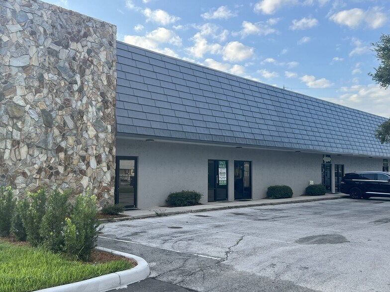 5927-6005 Anno Ave, Orlando, FL à louer - Photo du bâtiment - Image 3 de 5