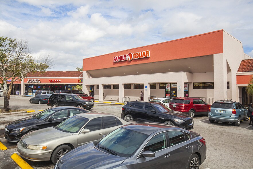 4433-4523 N Pine Hills Rd, Orlando, FL à louer - Photo du bâtiment - Image 3 de 9
