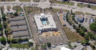 Plus de détails pour 7491 W Irlo Bronson Memorial Hwy, Kissimmee, FL - Commerce de détail à louer
