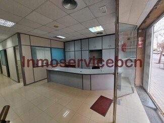 Plus de détails pour Multi-résidentiel à vendre