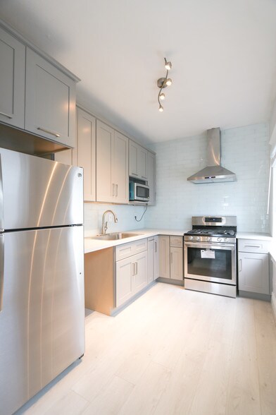 328 W 8th St, Long Beach, CA à vendre - Photo du bâtiment - Image 2 de 18