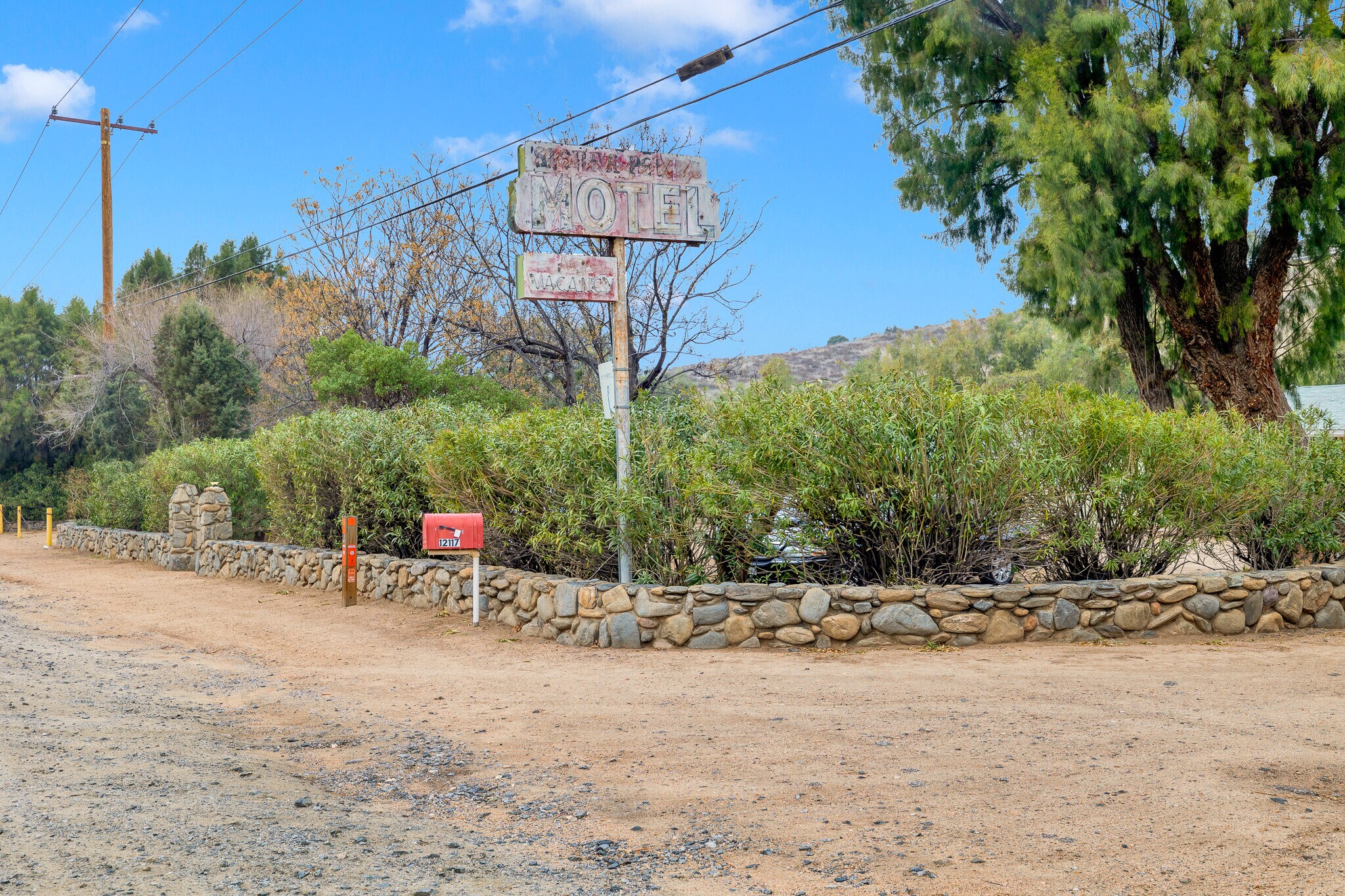 12117 Sierra Hwy, Santa Clarita, CA à vendre Photo principale- Image 1 de 47