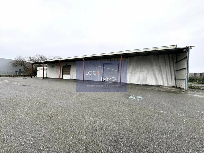 Bureau dans Le Haillan à louer - Photo du bâtiment - Image 2 de 11