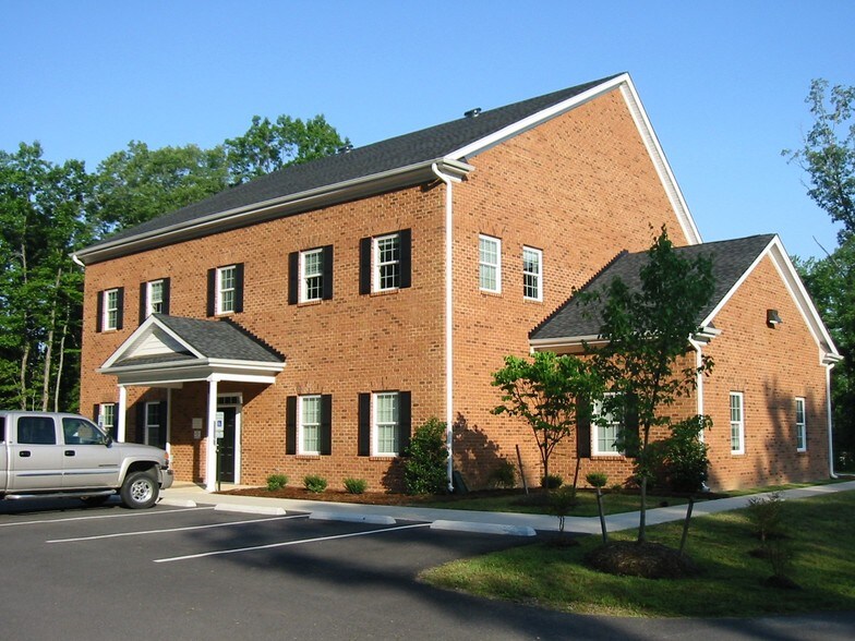 8510 Bell Creek Rd, Mechanicsville, VA à vendre - Photo du bâtiment - Image 3 de 8