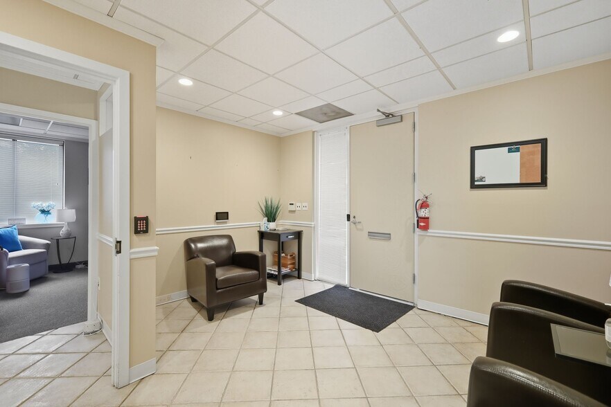 6175 Executive Blvd, Rockville, MD à louer - Hall d’entrée - Image 3 de 9