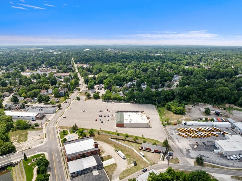 408 W Maumee St, Adrian, MI for sale - Building Photo - Image 3 of 5