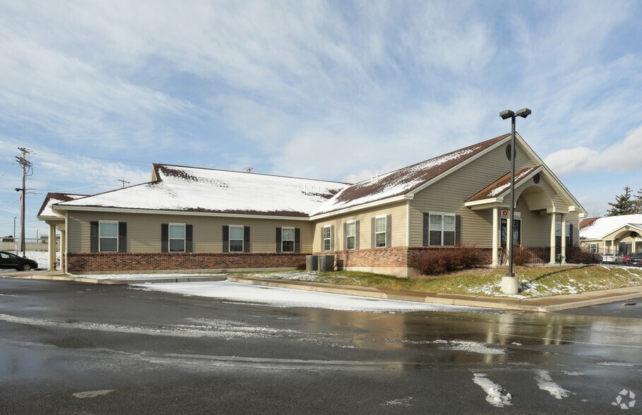 6702 Buckley Rd, Syracuse, NY à louer - Photo du bâtiment - Image 2 de 61