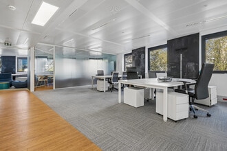 93 Rue Nationale, Boulogne-Billancourt for lease Interior Photo- Image 2 of 14