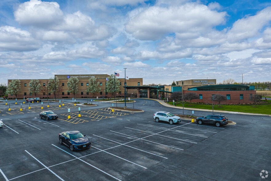 18210 La Grange Rd, Tinley Park, IL for lease - Building Photo - Image 3 of 5