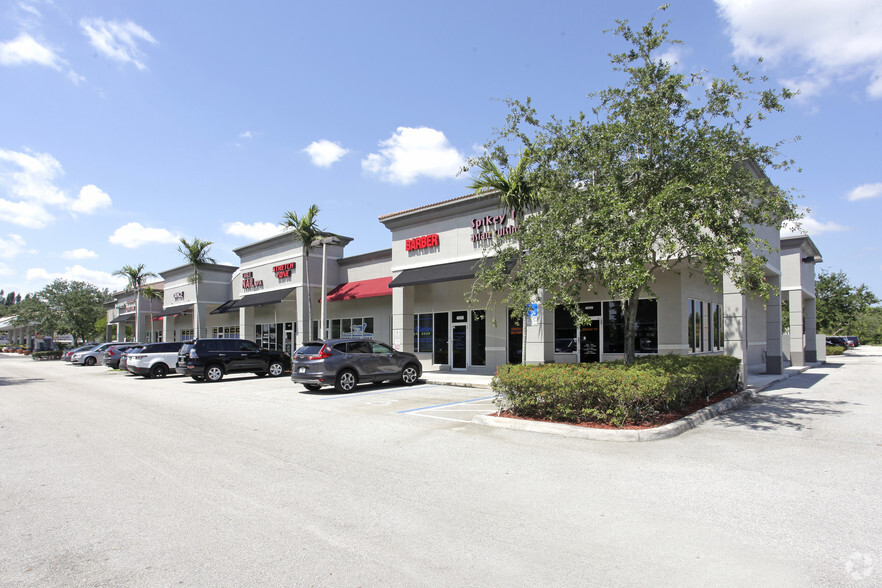 4676-4690 Coral Ridge Dr, Pompano Beach, FL for lease - Building Photo - Image 3 of 4