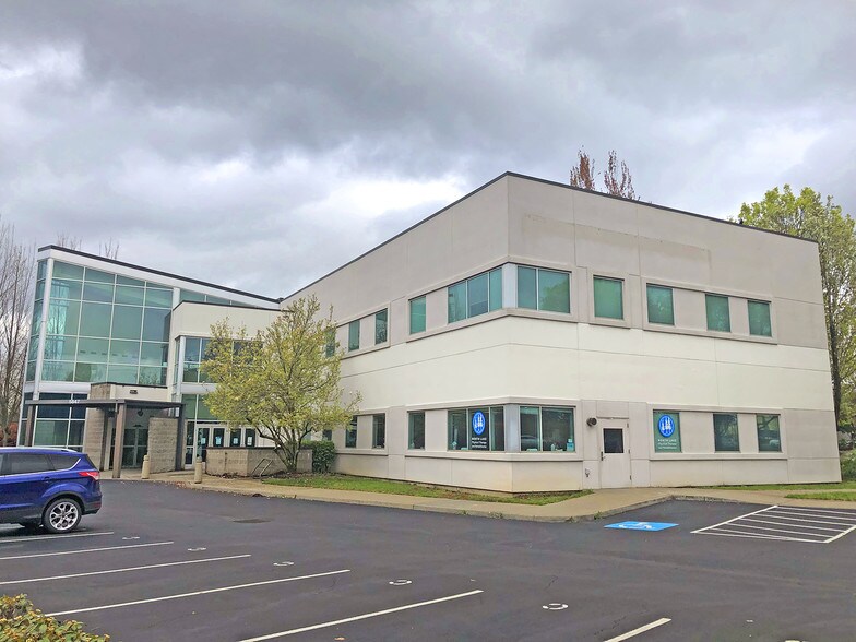 5847 NE 122nd Ave, Portland, OR à louer - Photo du bâtiment - Image 2 de 12