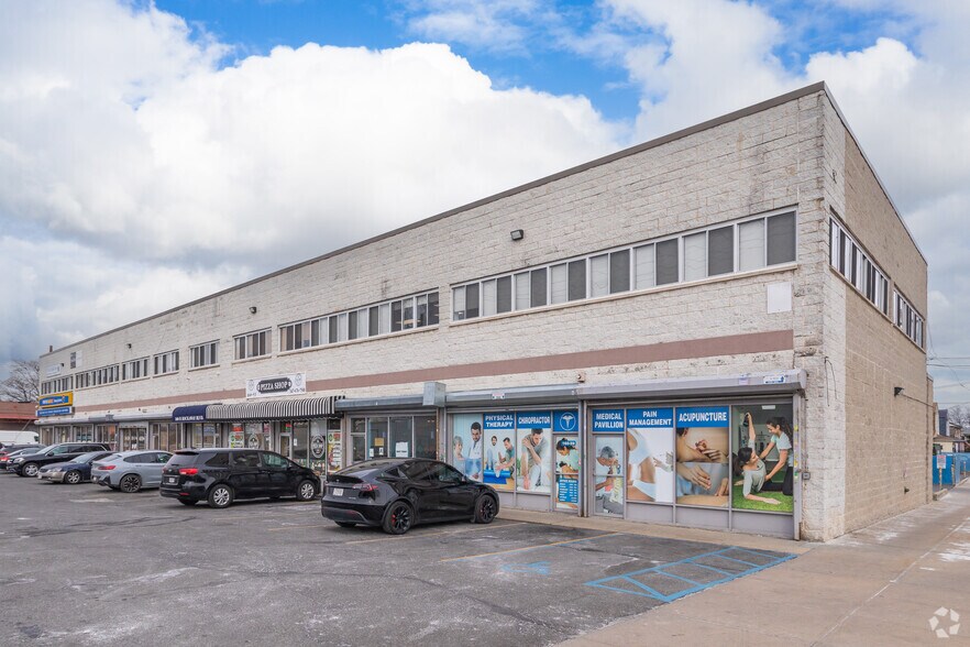 160-39-160-61 Rockaway Blvd, Jamaica, NY for lease - Building Photo - Image 2 of 5
